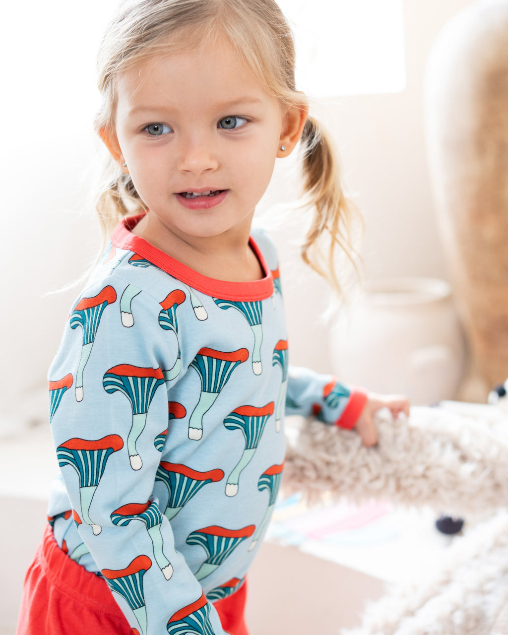 organic cotton - Avery T-Shirt - Mushroom - T-Shirt - Ameelo - baby kids clothing
